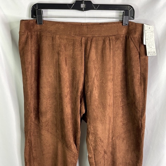 NWT Lapis brown faux suede  pants - Picture 2 of 4